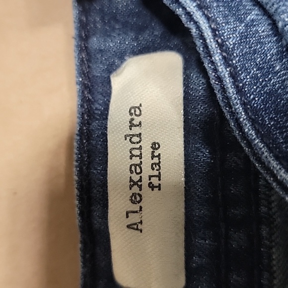 Dylan George "Alexandra" Flare Jeans Size 26 Distressed Low Rise, Med-Dark Wash - Picture 10 of 13